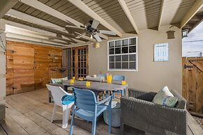 Quiet Cozy Central 2br1ba w Private Pool BBQ