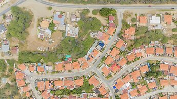 Quiet Cozy Central 2br1ba w Private Pool BBQ