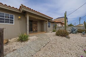 Quiet Cozy Central 2br1ba w Private Pool BBQ