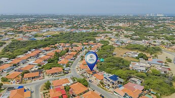 Quiet Cozy Central 2br1ba w Private Pool BBQ