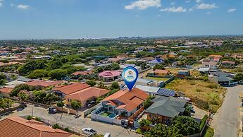 Remodeled 3br2ba Cozy Central Private Pool