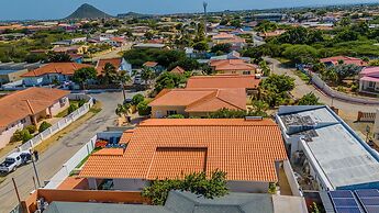 Remodeled 3br2ba Cozy Central Private Pool