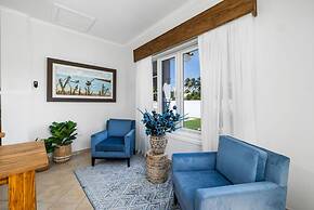 Remodeled 3br2ba Cozy Central Private Pool