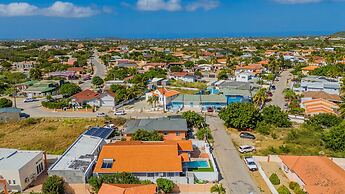 Remodeled 3br2ba Cozy Central Private Pool