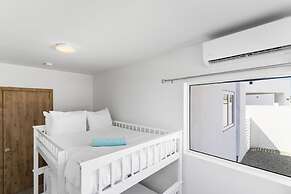 NEW Modern Villa Jacuzzi Pvt Pool Close2beach