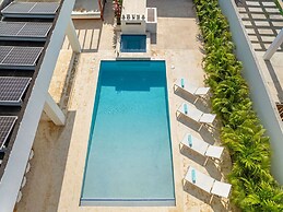 NEW Modern Villa Jacuzzi Pvt Pool Close2beach