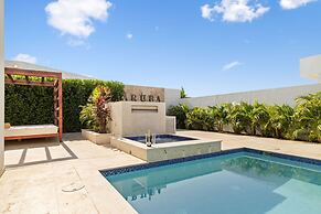 NEW Modern Villa Jacuzzi Pvt Pool Close2beach