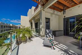 Sea View Exclusive Penthouse Outdoor Dining 3BR