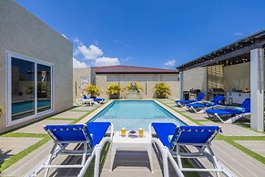 NEW 5br5ba w Private Pool Puttputt Close2beach