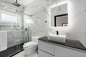 NEW 5br5ba w Private Pool Puttputt Close2beach