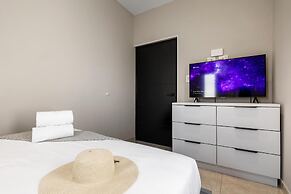 NEW 5br5ba w Private Pool Puttputt Close2beach