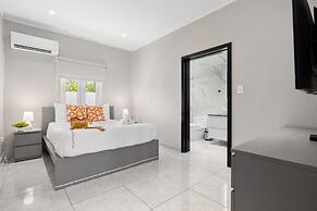 NEW 5br5ba w Private Pool Puttputt Close2beach