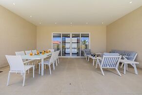 NEW 5br5ba w Private Pool Puttputt Close2beach