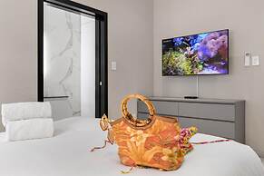 NEW 5br5ba w Private Pool Puttputt Close2beach