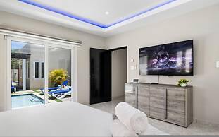 NEW 5br5ba w Private Pool Puttputt Close2beach