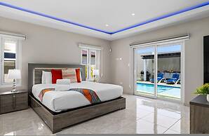 NEW 5br5ba w Private Pool Puttputt Close2beach