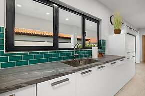 Villa Prikichi Near Beach w Private Pool