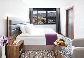 Lilium Hotel & Suites