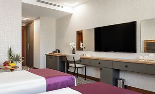 Lilium Hotel & Suites