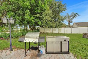 Villa Royale 4 BR Home w Pool & Hot Tub