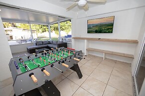 Villa Royale 4 BR Home w Pool & Hot Tub