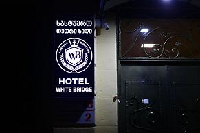 Hotel White Bridge