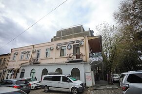 Hotel White Bridge