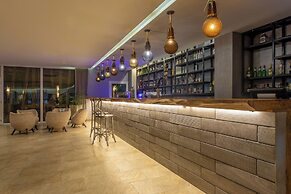 Grand Sirenis Karmairi