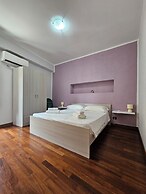 Un Balcone su Via Bordonaro