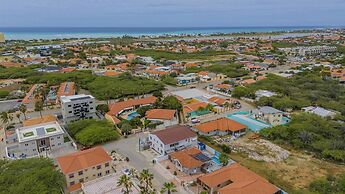 2br2ba Home w Private Pool Close 2 Beach BBQ