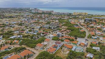 2br2ba Home w Private Pool Close 2 Beach BBQ