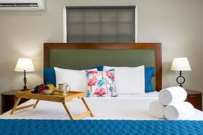 2br2ba Home w Private Pool Close 2 Beach BBQ