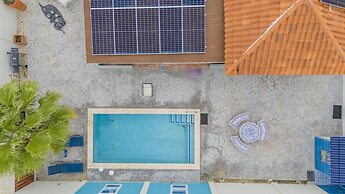 2br2ba Home w Private Pool Close 2 Beach BBQ