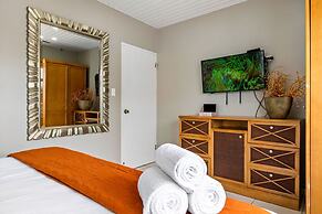 2br2ba Home w Private Pool Close 2 Beach BBQ