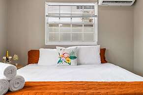 2br2ba Home w Private Pool Close 2 Beach BBQ