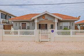 2br2ba Home w Private Pool Close 2 Beach BBQ