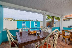 2br2ba Home w Private Pool Close 2 Beach BBQ