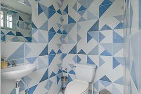 2br2ba Home w Private Pool Close 2 Beach BBQ