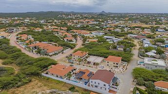 2br2ba Home w Private Pool Close 2 Beach BBQ