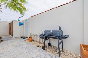 2br2ba Home w Private Pool Close 2 Beach BBQ