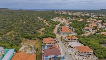 2br2ba Home w Private Pool Close 2 Beach BBQ