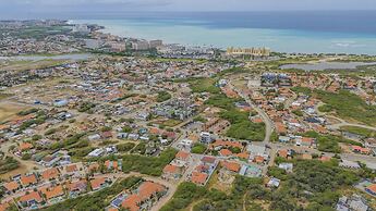 2br2ba Home w Private Pool Close 2 Beach BBQ