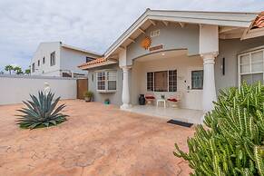 2br2ba Home w Private Pool Close 2 Beach BBQ