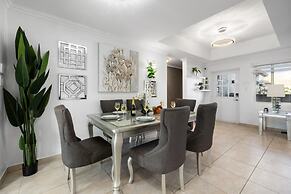 Charming Home With Big Outdoors Pool in Noord