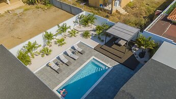 Charming Home With Big Outdoors Pool in Noord