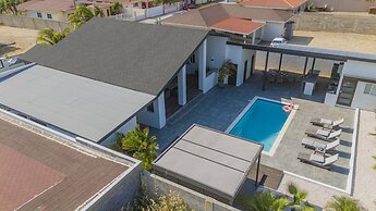 Charming Home With Big Outdoors Pool in Noord