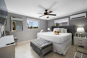 Charming Home With Big Outdoors Pool in Noord