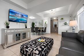 Charming Home With Big Outdoors Pool in Noord