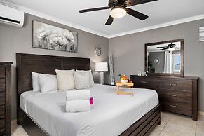 Charming Home With Big Outdoors Pool in Noord