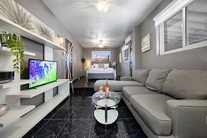 Charming Home With Big Outdoors Pool in Noord